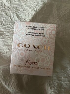 Coach Floral Scented Candle Gift Box - Light Pink & Gold